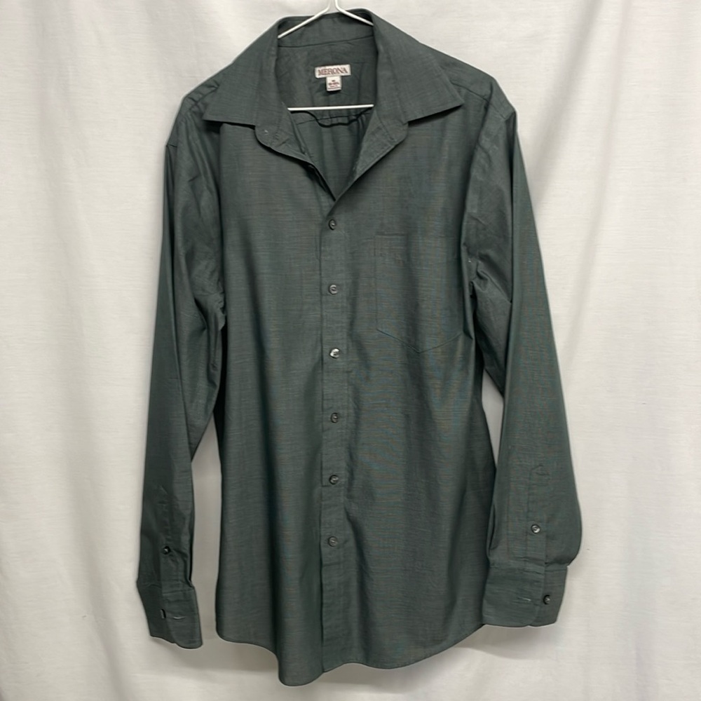 Merona Mens Long Sleeve button up Shirt size M (15-15 1/2)